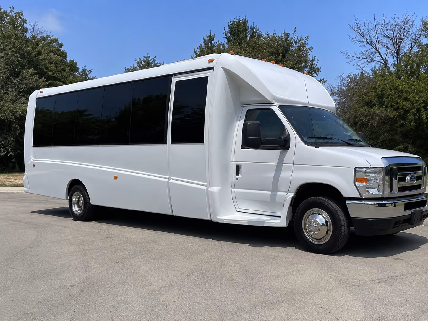corporate party bus transportation in brick new jersey
