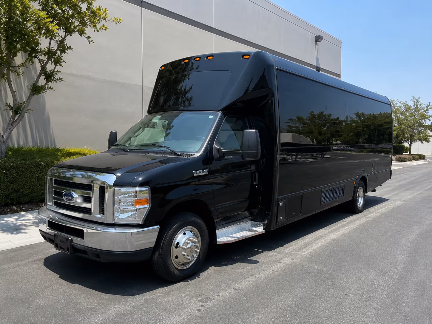 party buses and charter buses to prudential center for devils and concert events